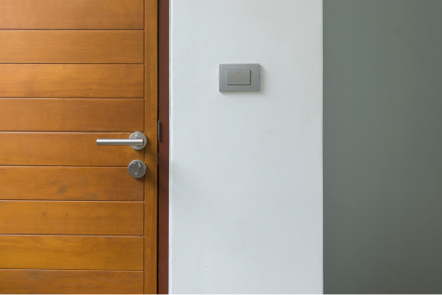 Puerta de vivienda para servicios de cerrajería